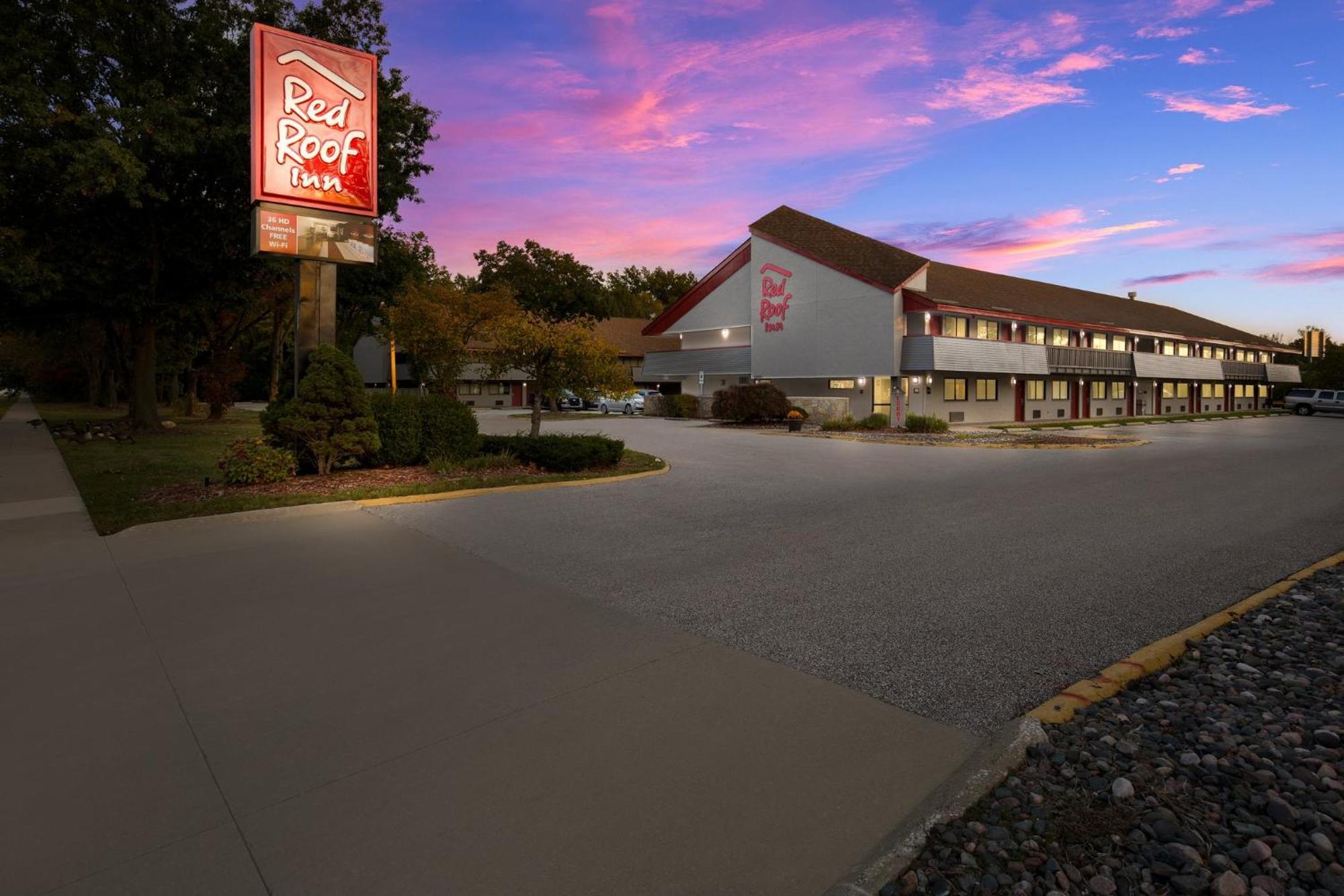 Red Roof Inn Cleveland - Уестлейк Екстериор снимка